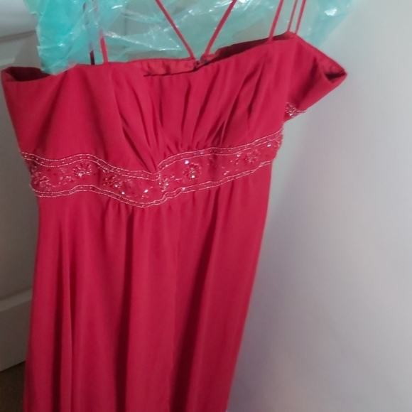 Prom dress - Picture 2 of 2
